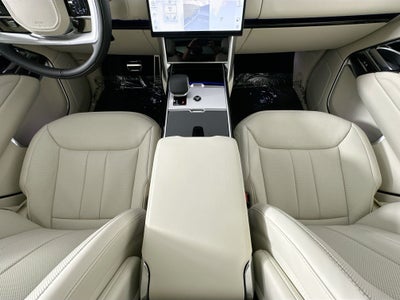 2026 Land Rover Range Rover SE