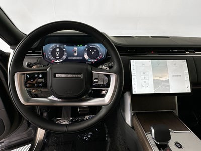 2026 Land Rover Range Rover SE
