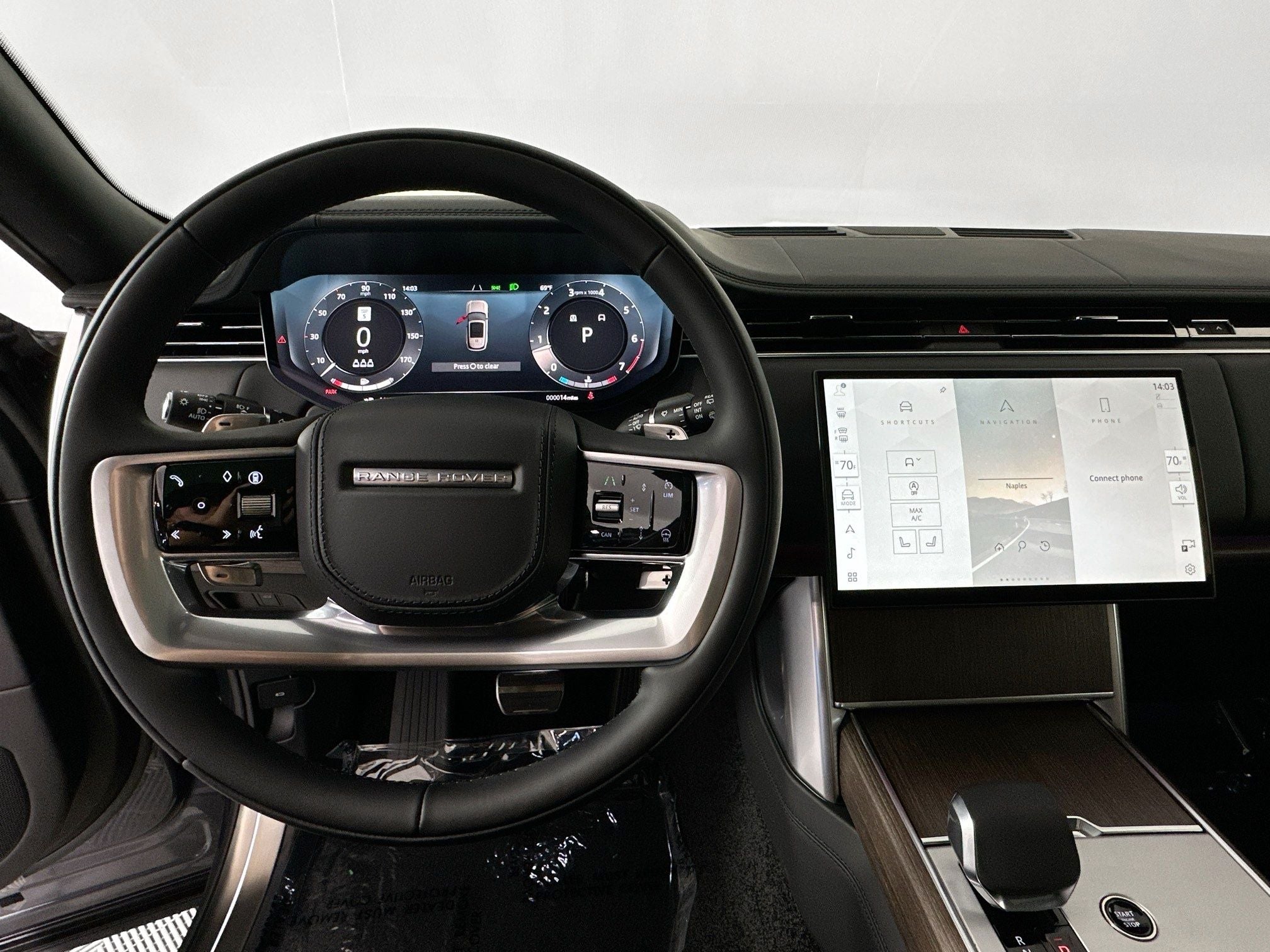 2026 Land Rover Range Rover SE