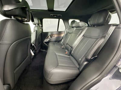 2026 Land Rover Range Rover SE