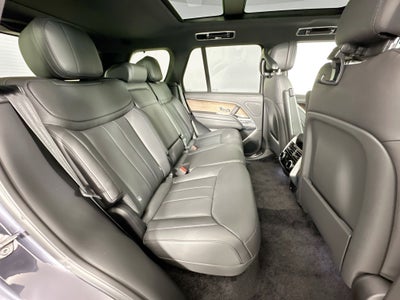 2026 Land Rover Range Rover SE