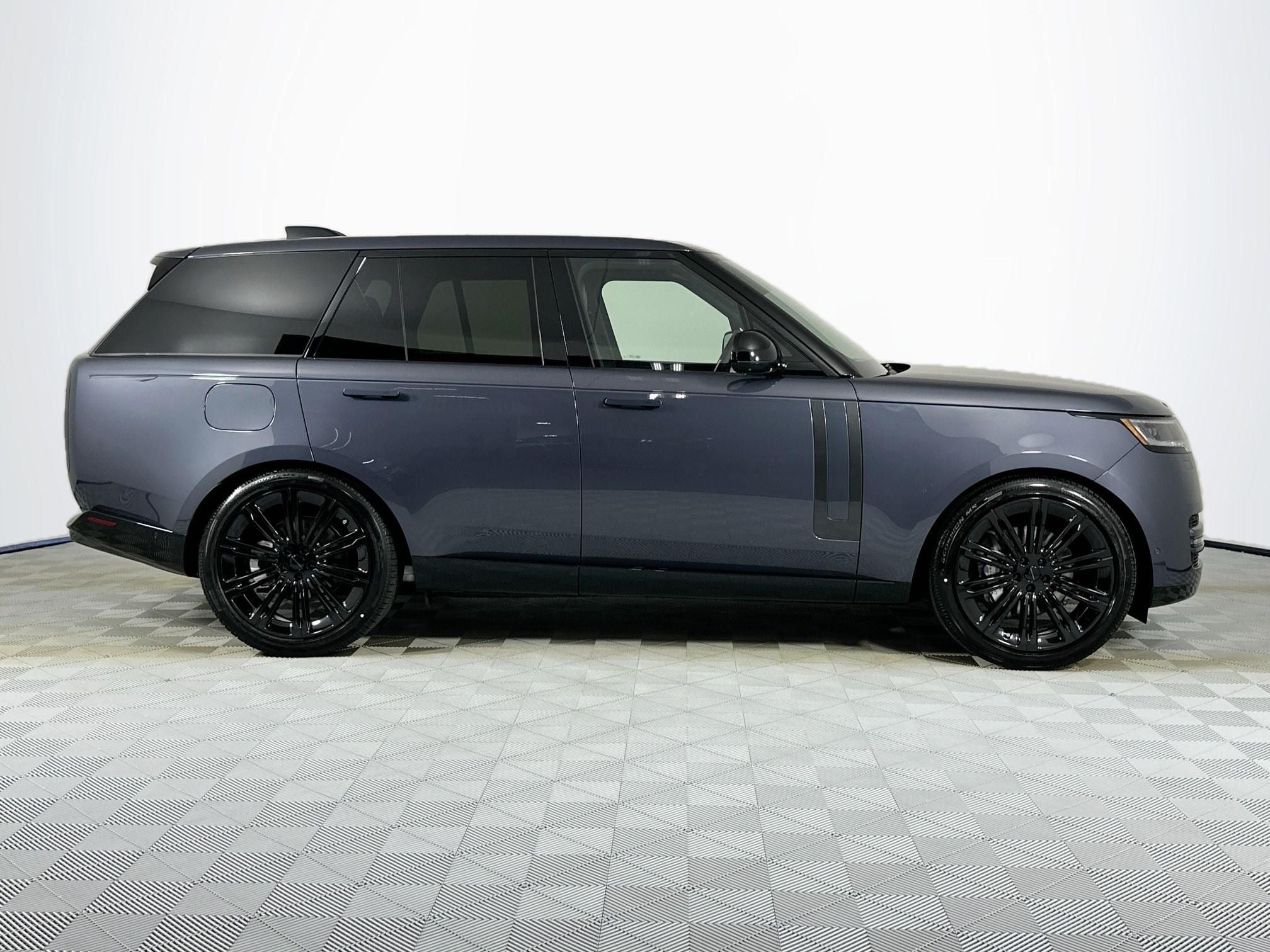 2026 Land Rover Range Rover SE