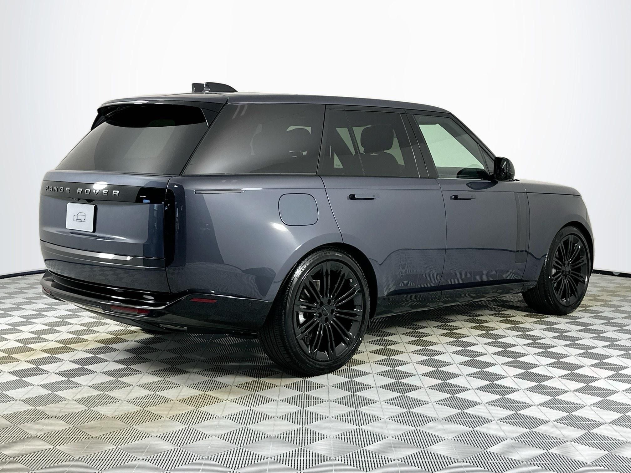 2026 Land Rover Range Rover SE
