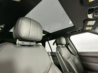 2026 Land Rover Range Rover SE