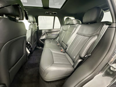 2026 Land Rover Range Rover SE