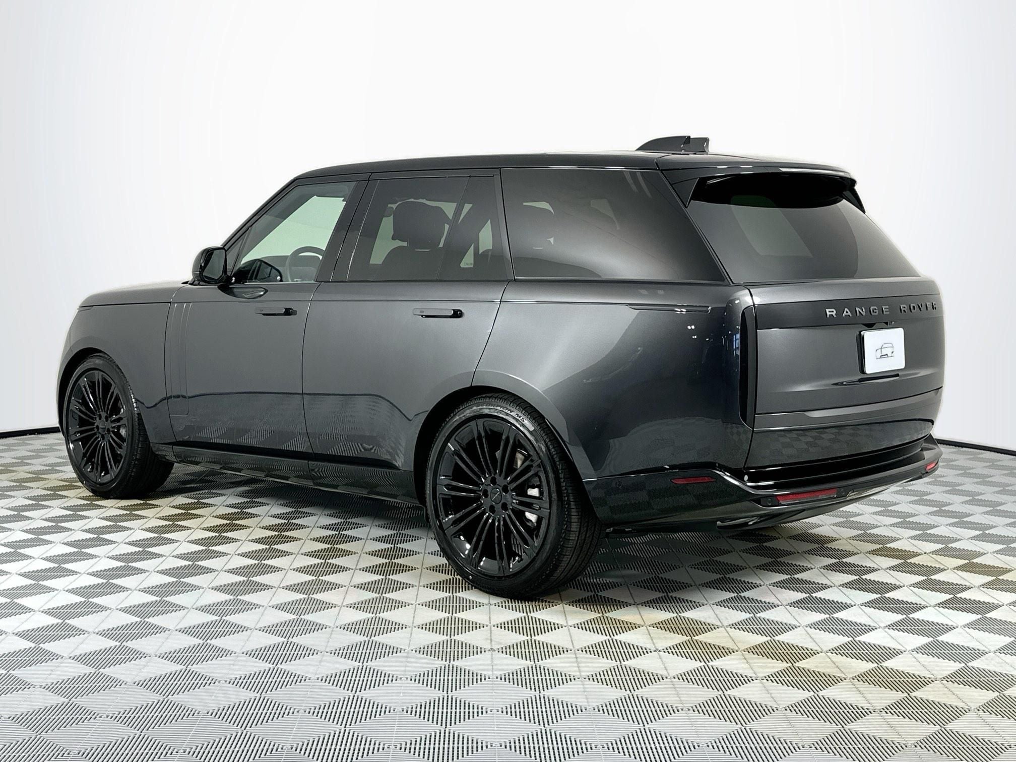 2026 Land Rover Range Rover SE