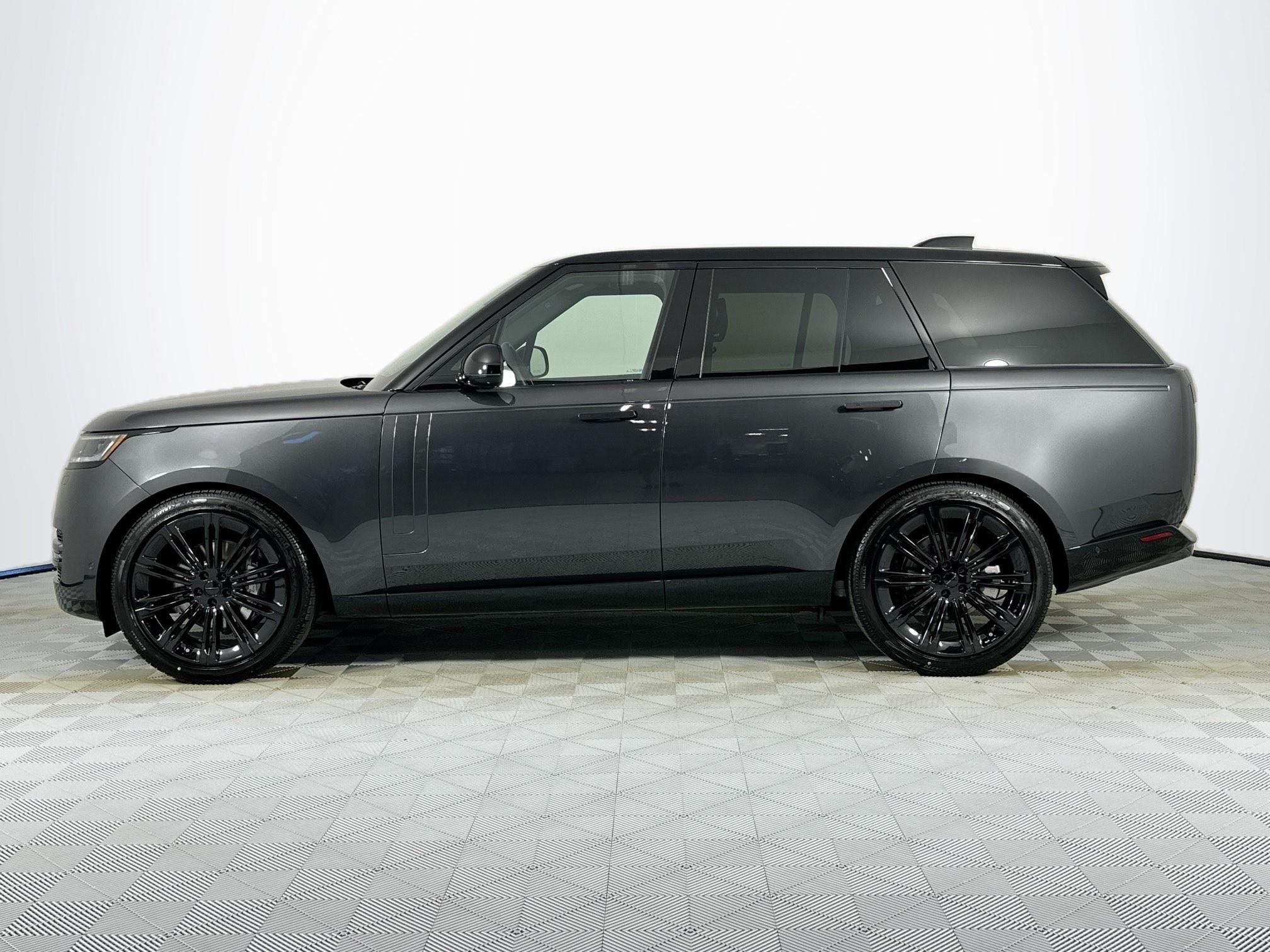 2026 Land Rover Range Rover SE
