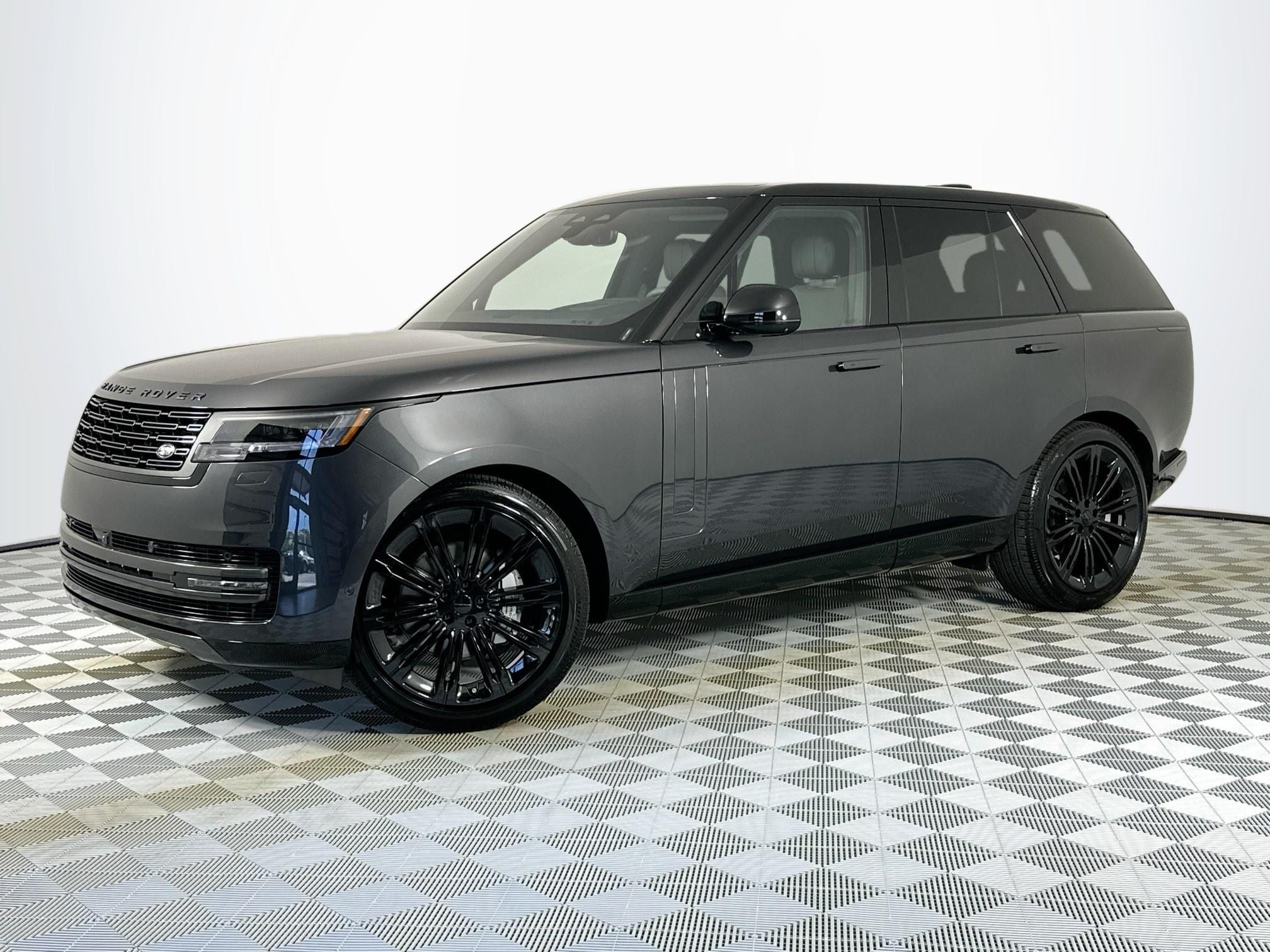 2026 Land Rover Range Rover SE