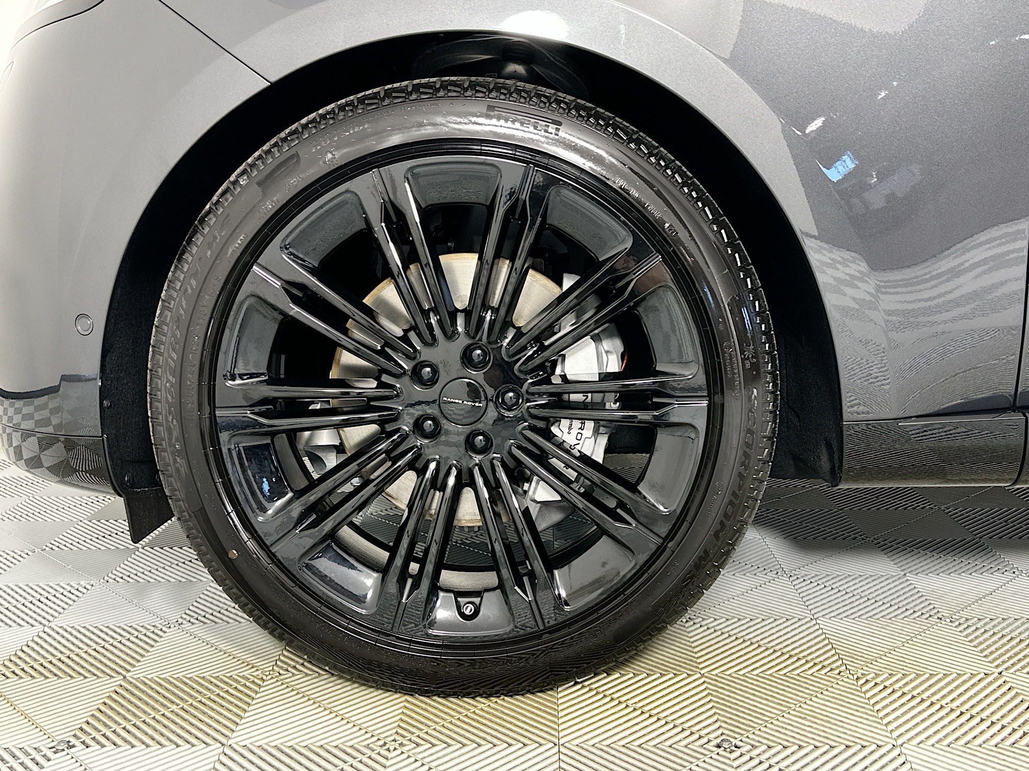 2026 Land Rover Range Rover SE