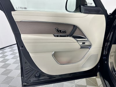 2026 Land Rover Range Rover SE