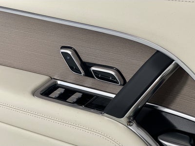 2026 Land Rover Range Rover SE