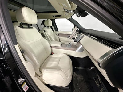 2026 Land Rover Range Rover SE