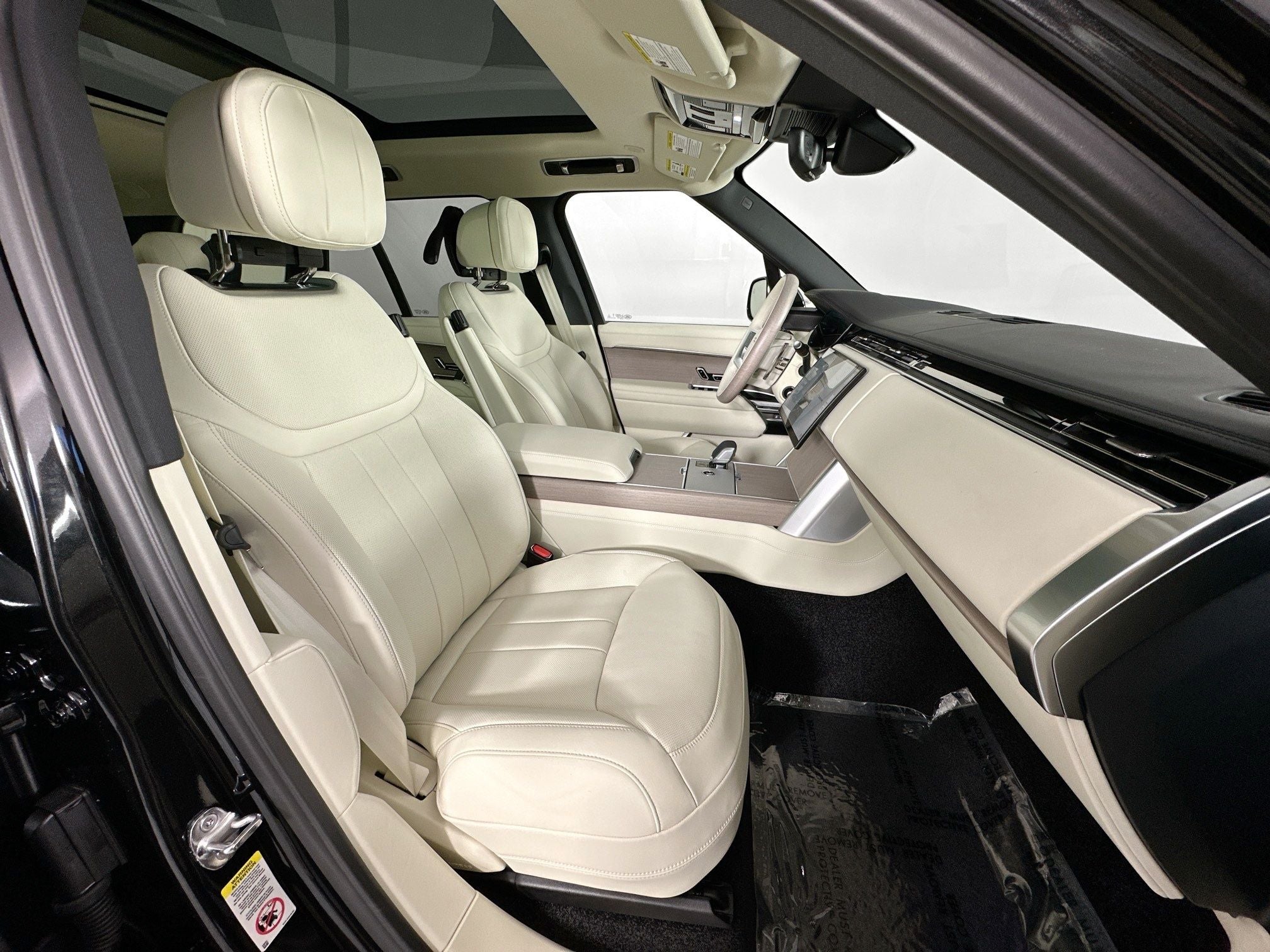 2026 Land Rover Range Rover SE