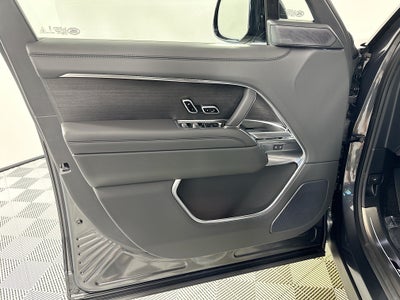 2026 Land Rover Range Rover SE