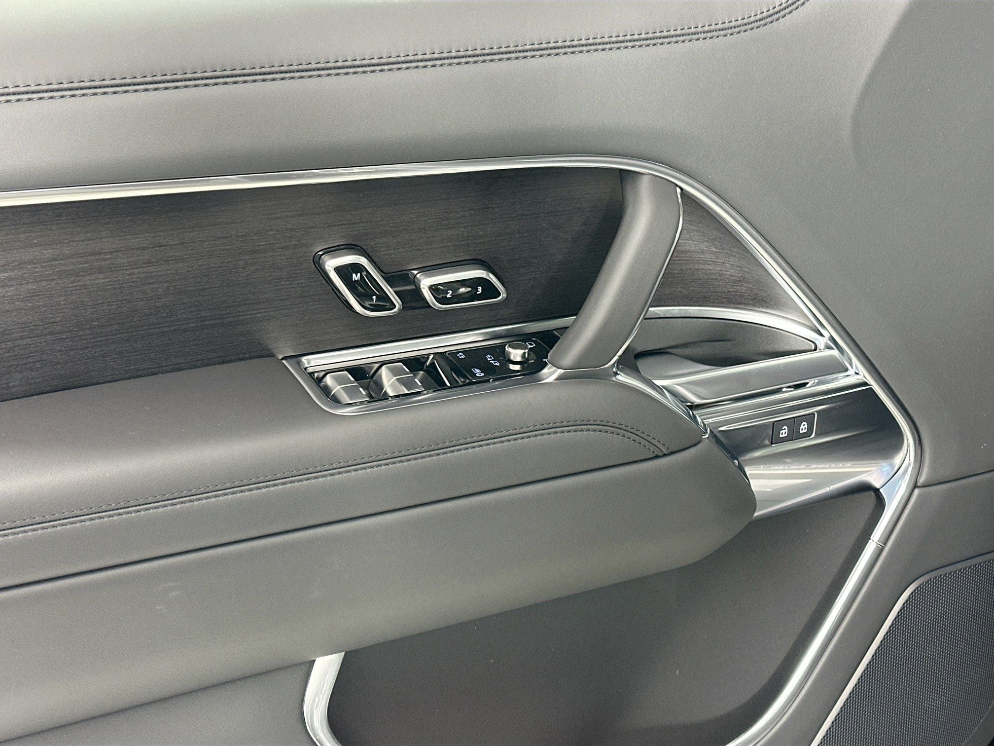 2026 Land Rover Range Rover SE