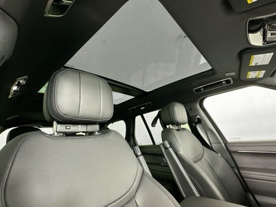 2026 Land Rover Range Rover SE