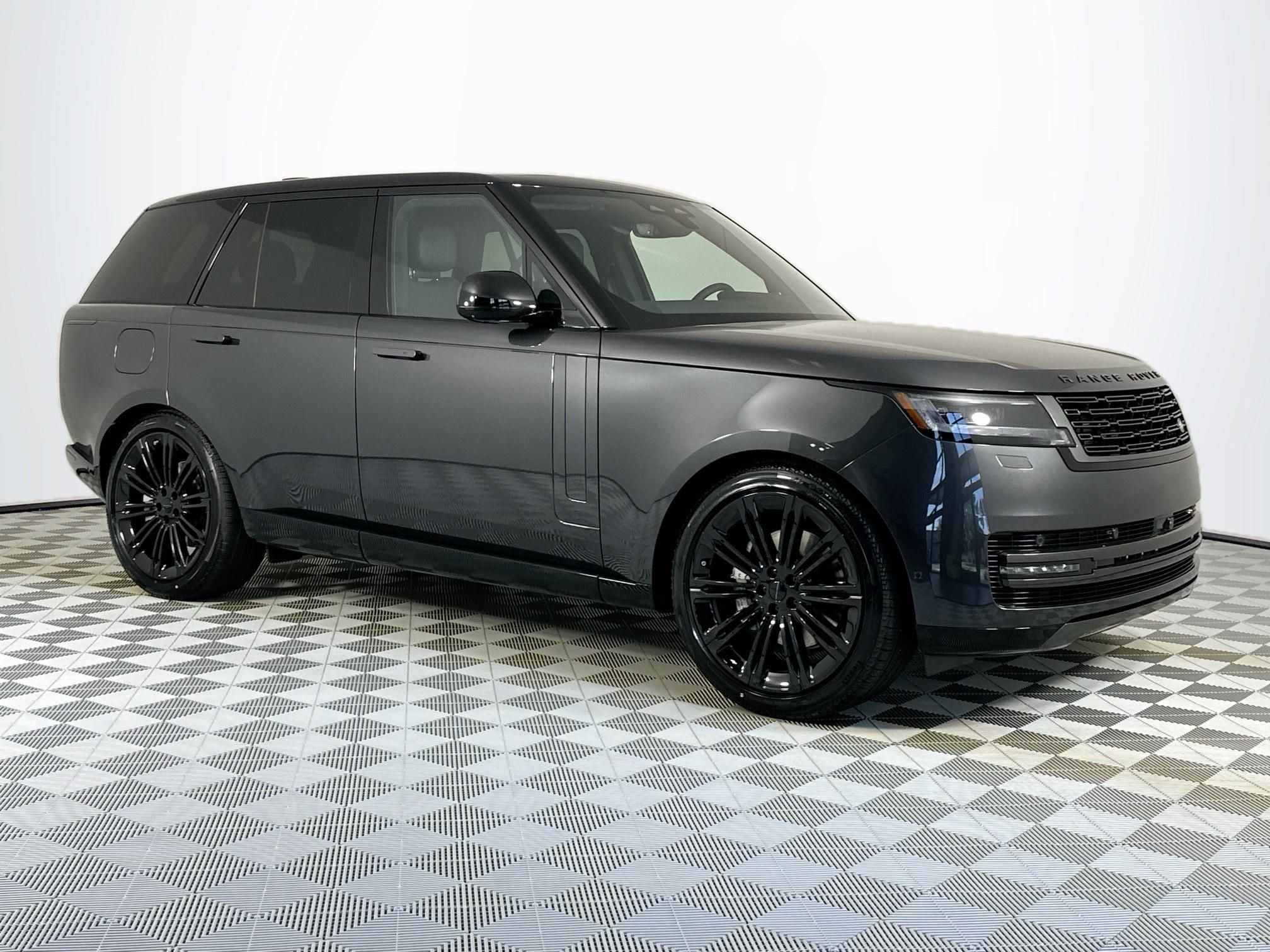 2026 Land Rover Range Rover SE