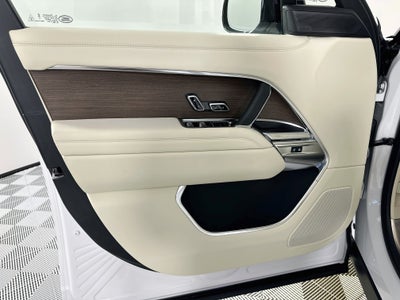 2027 Land Rover Range Rover SE