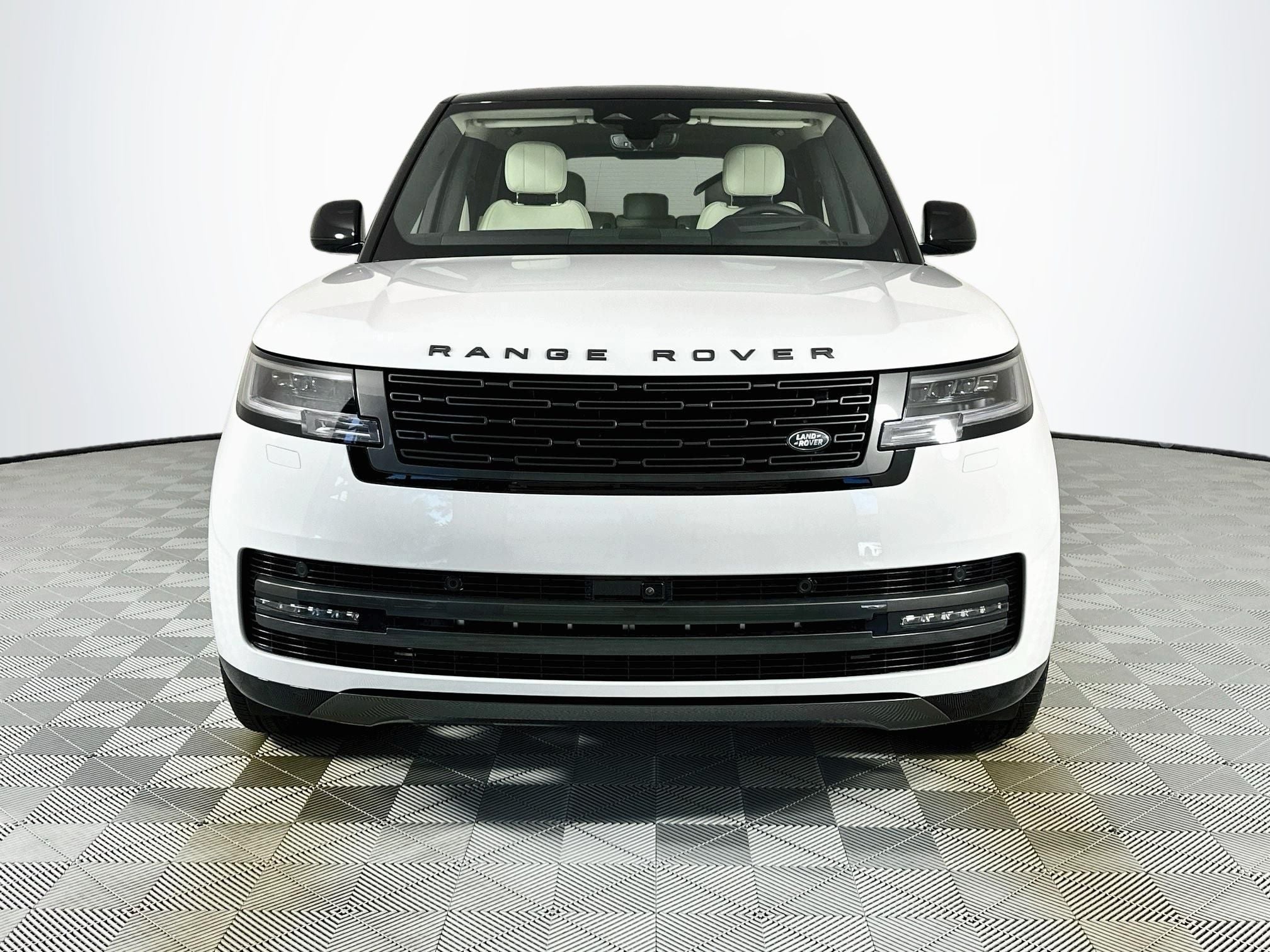 2027 Land Rover Range Rover SE