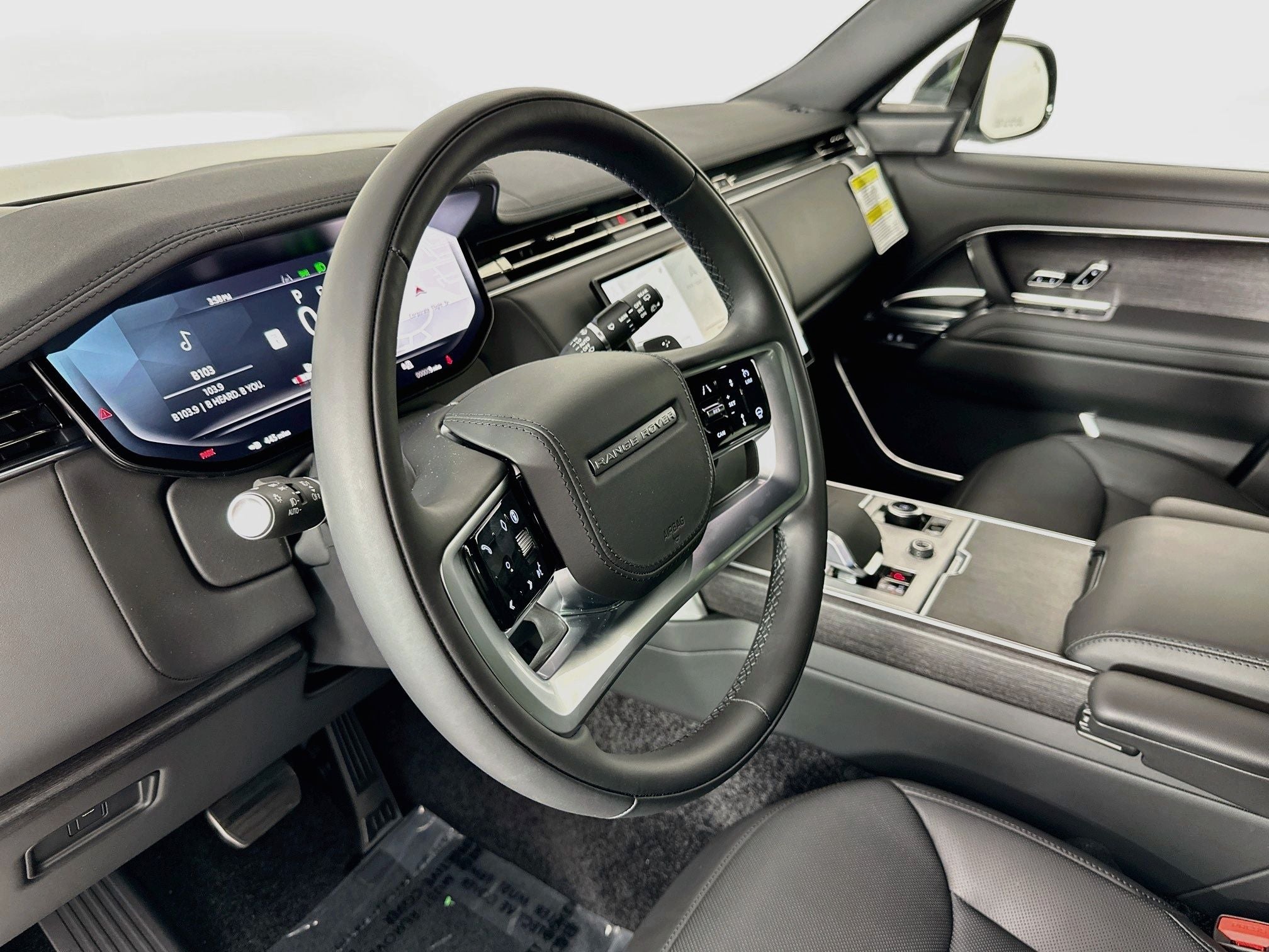 2027 Land Rover Range Rover SE