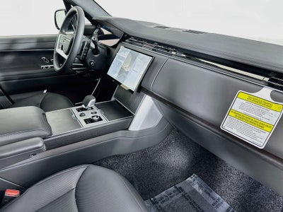 2027 Land Rover Range Rover SE