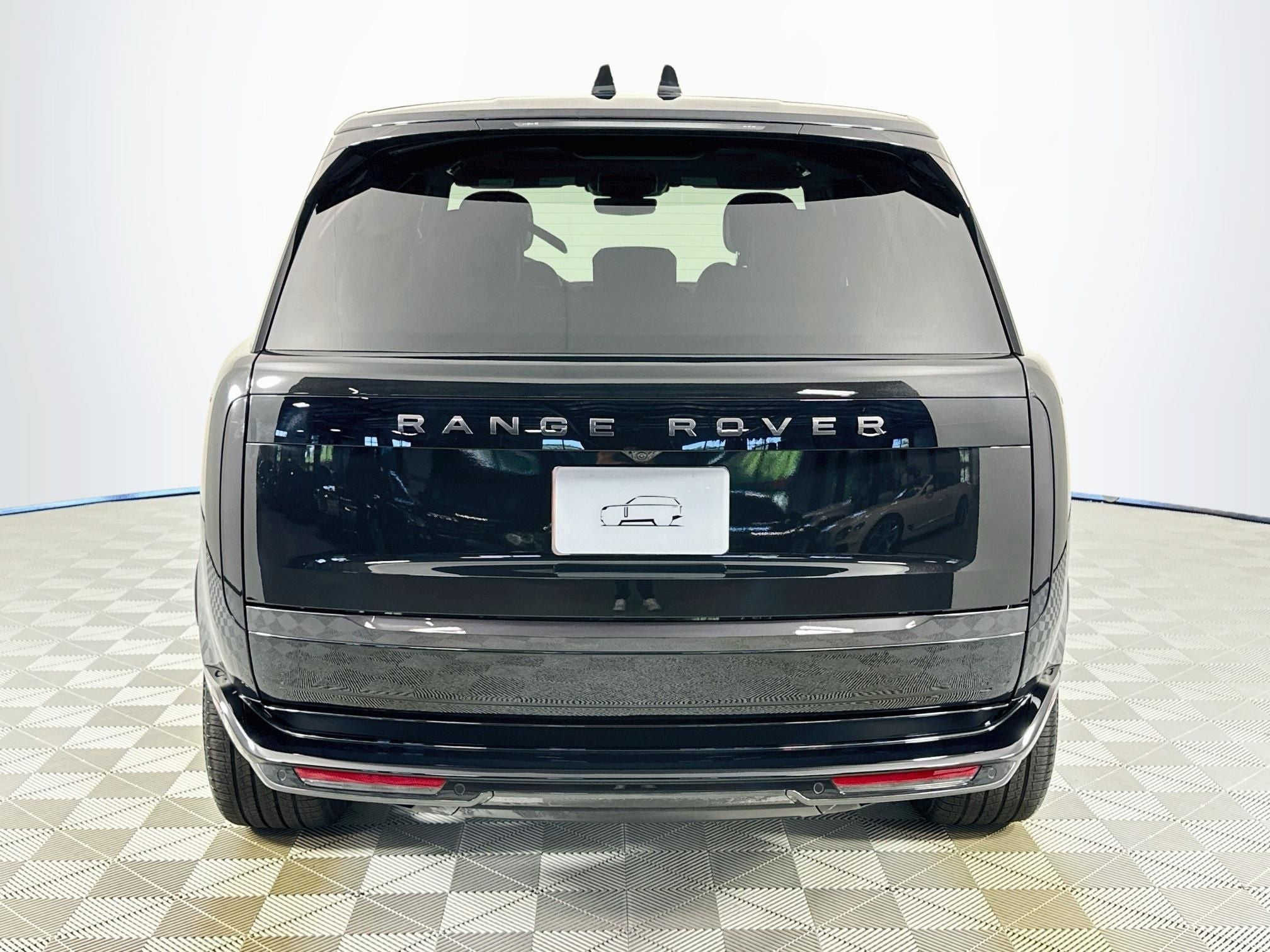 2027 Land Rover Range Rover SE