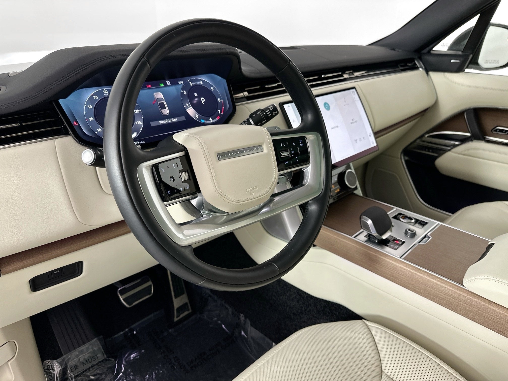 2023 Land Rover Range Rover SE