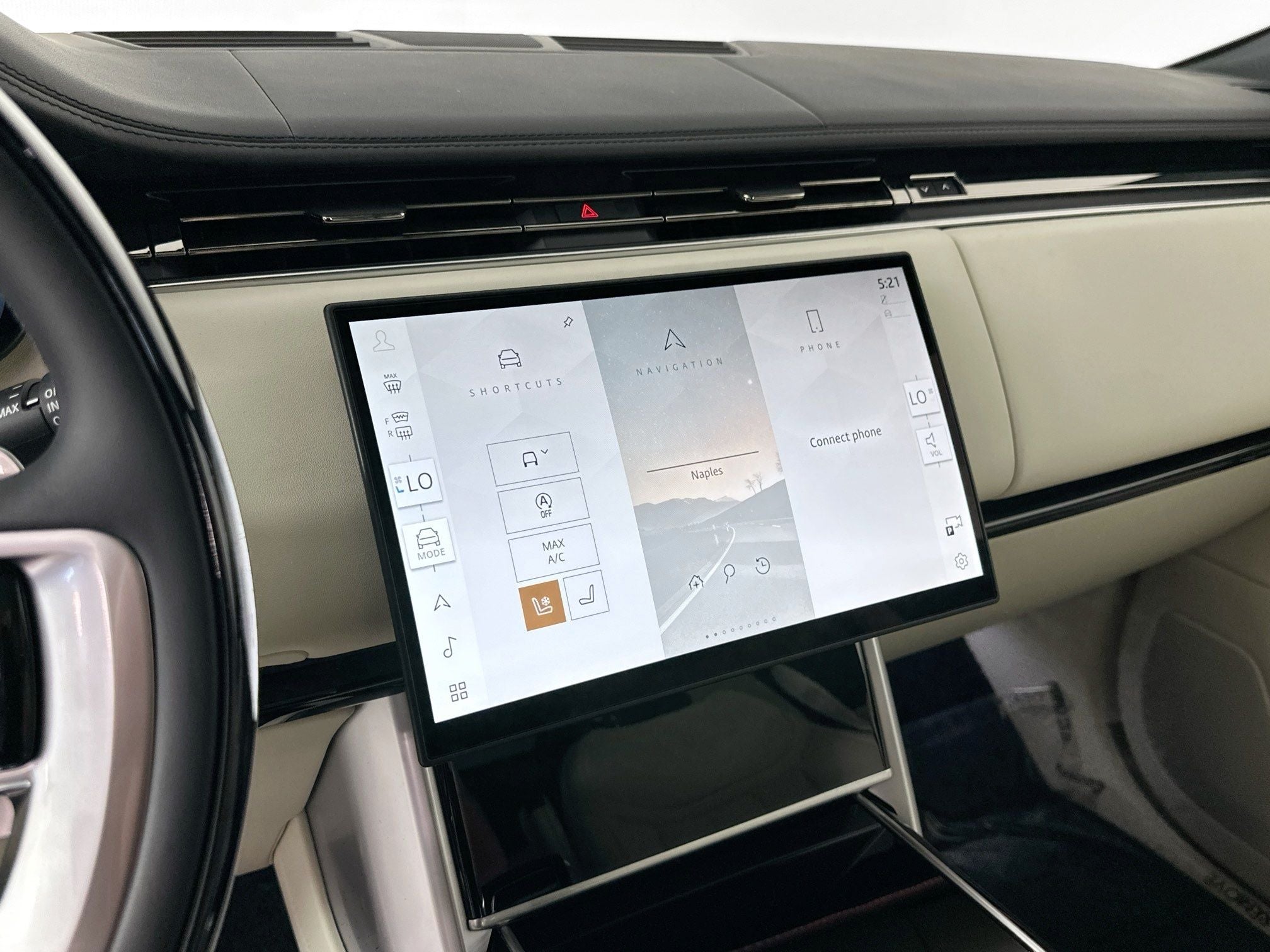 2026 Land Rover Range Rover SE