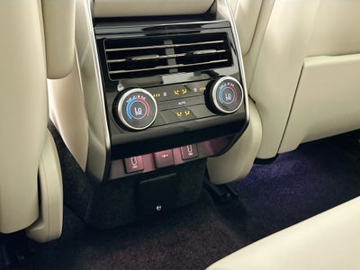 2026 Land Rover Range Rover SE