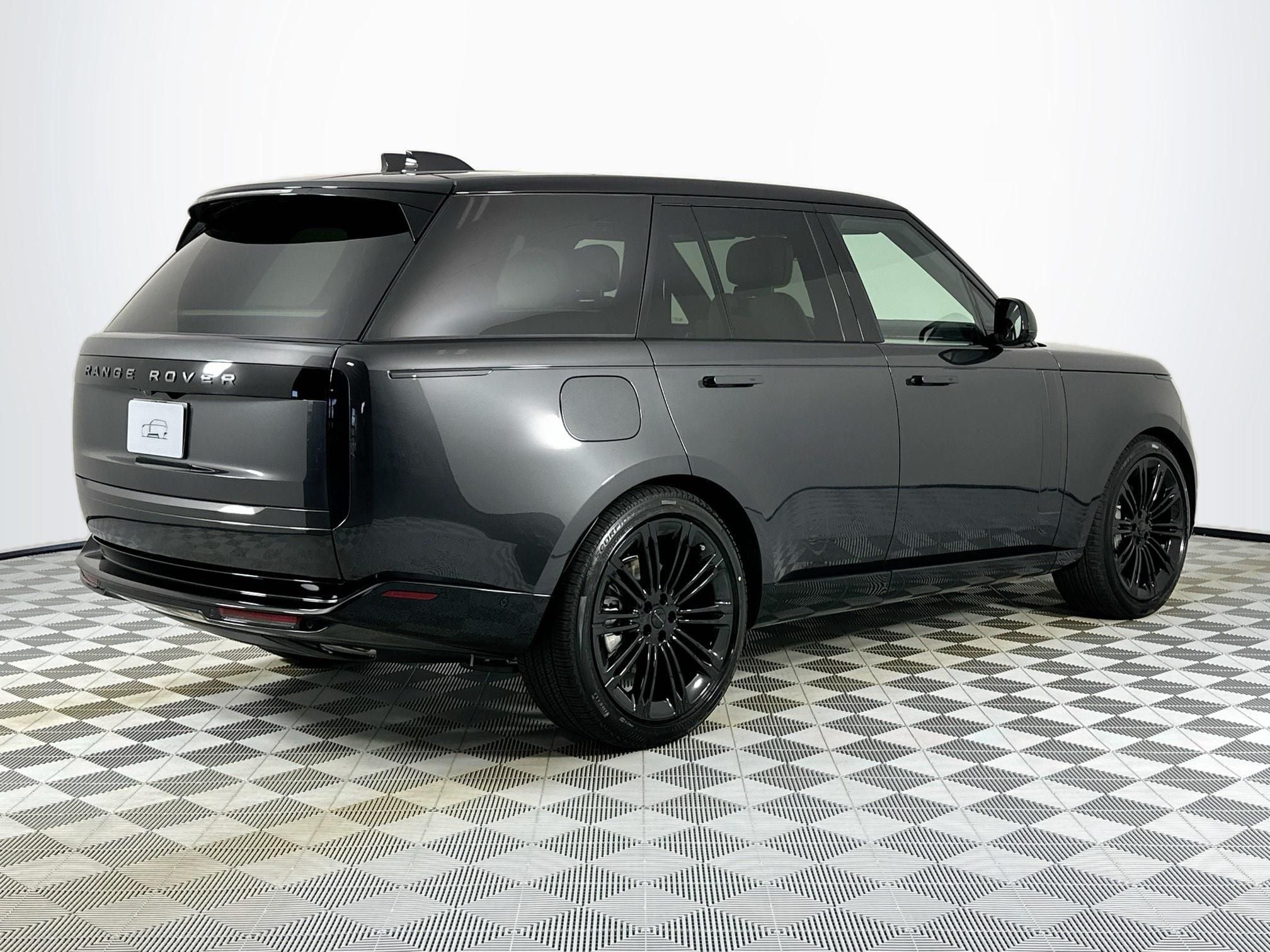 2026 Land Rover Range Rover SE
