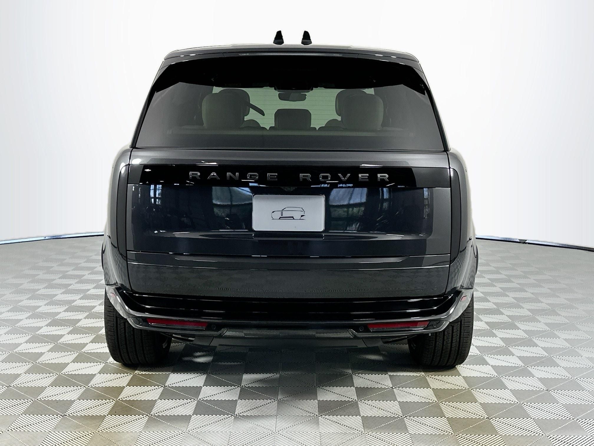 2026 Land Rover Range Rover SE