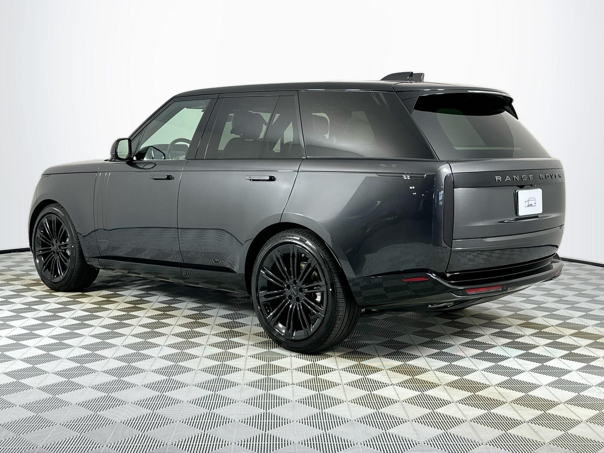 2026 Land Rover Range Rover SE