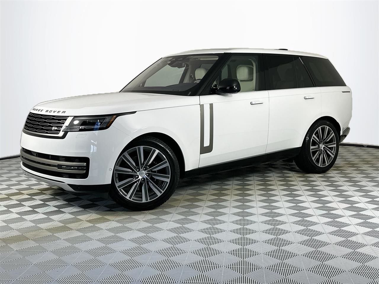 2023 Land Rover Range Rover SE