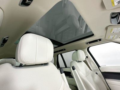 2023 Land Rover Range Rover SE