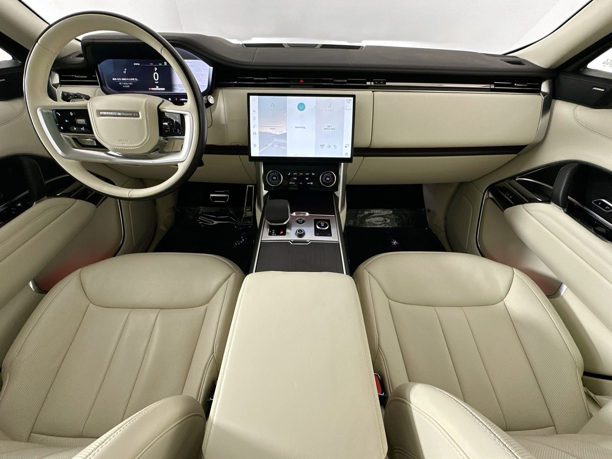 2023 Land Rover Range Rover SE