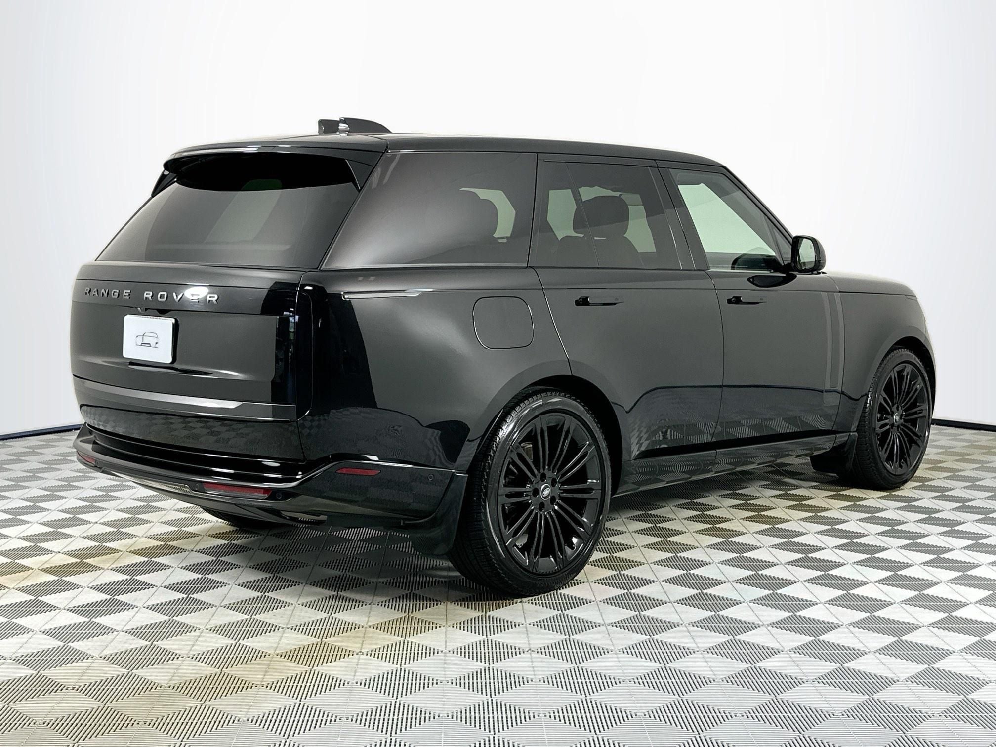 2024 Land Rover Range Rover SE