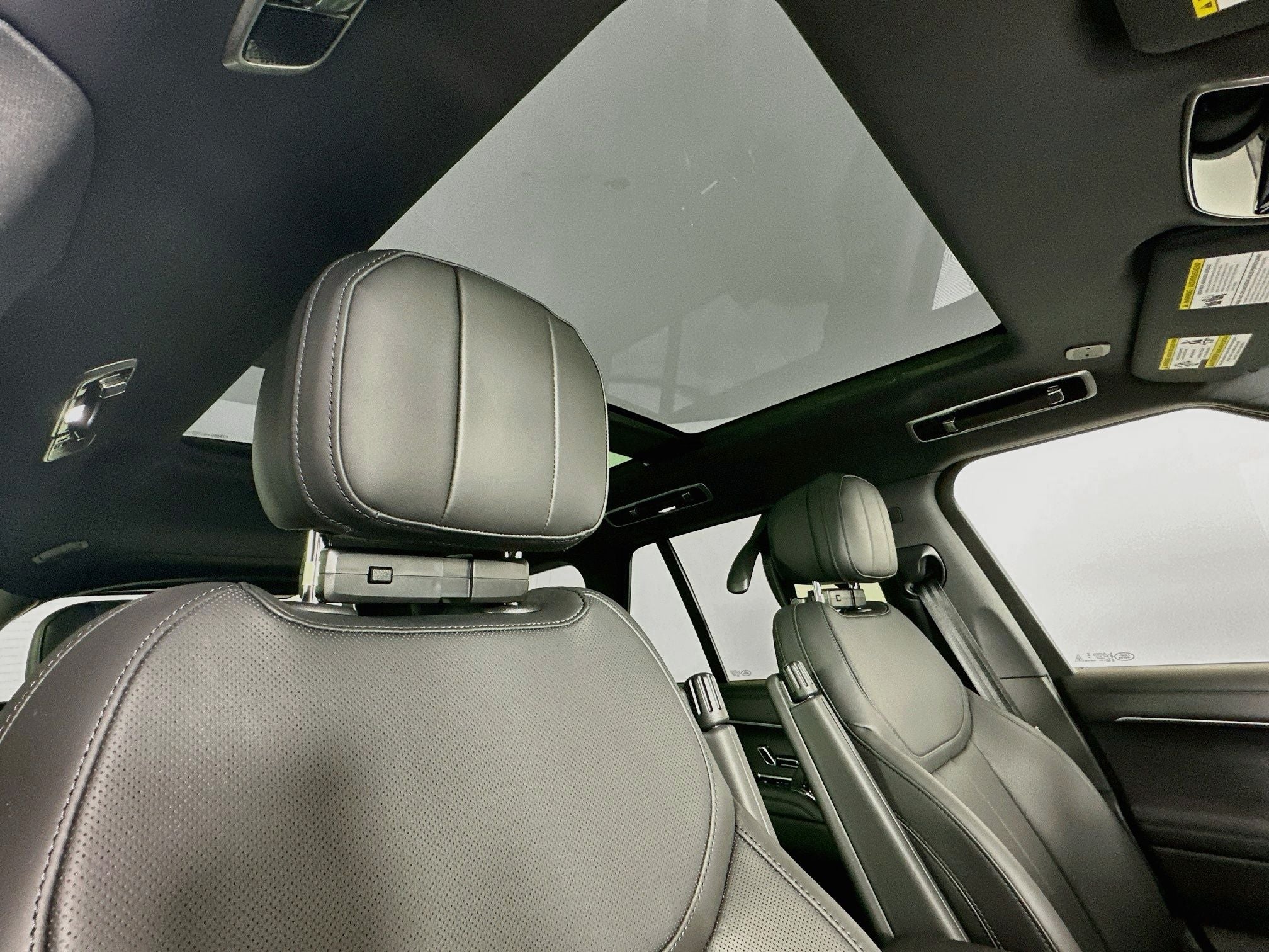 2026 Land Rover Range Rover SE