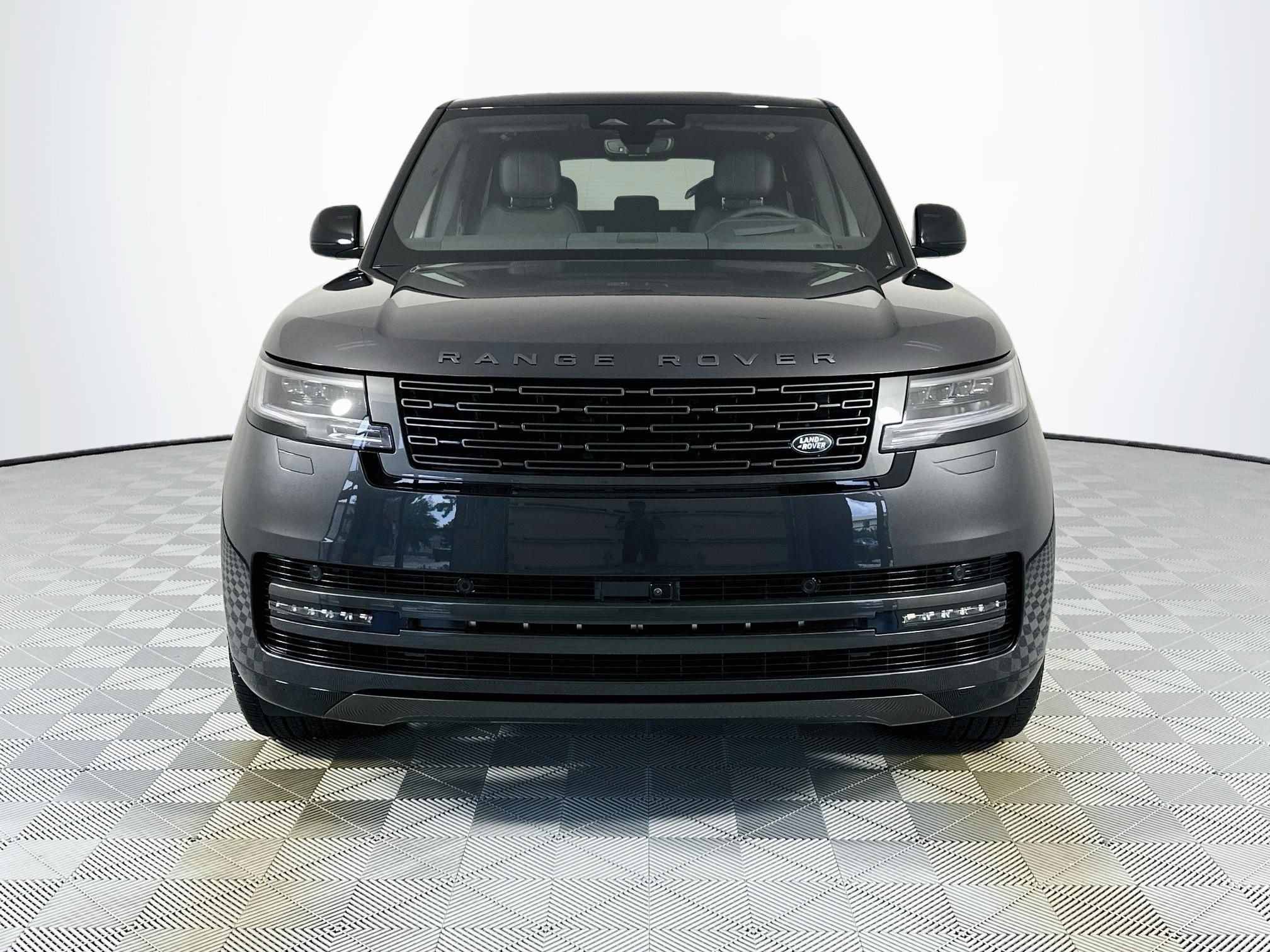 2026 Land Rover Range Rover SE