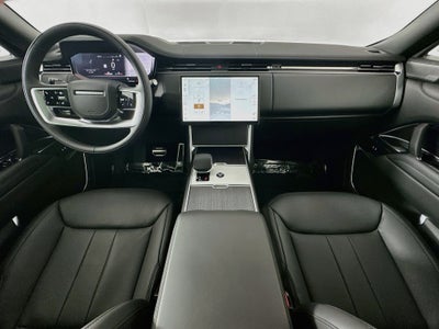 2026 Land Rover Range Rover SE