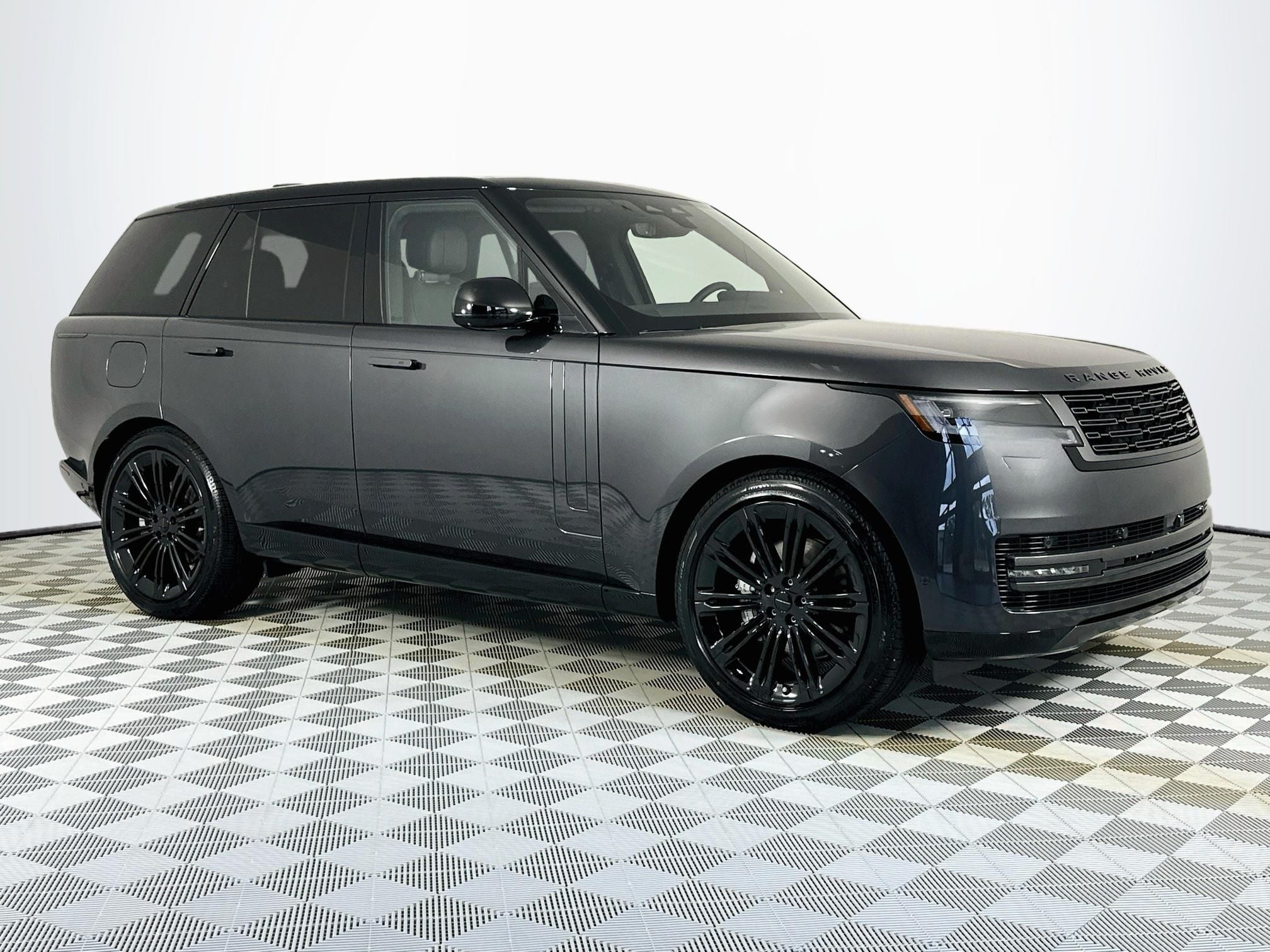 2026 Land Rover Range Rover SE