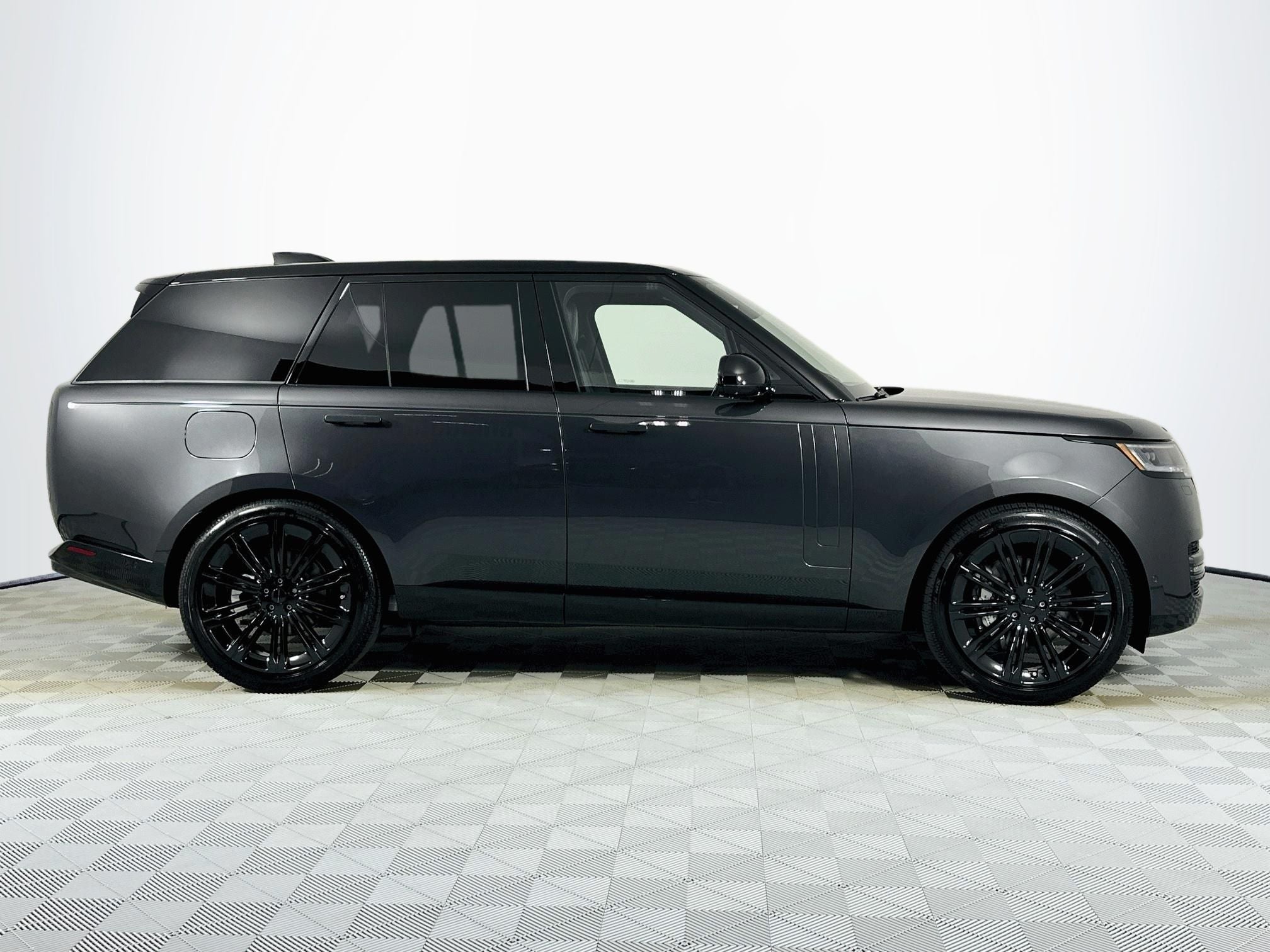 2026 Land Rover Range Rover SE