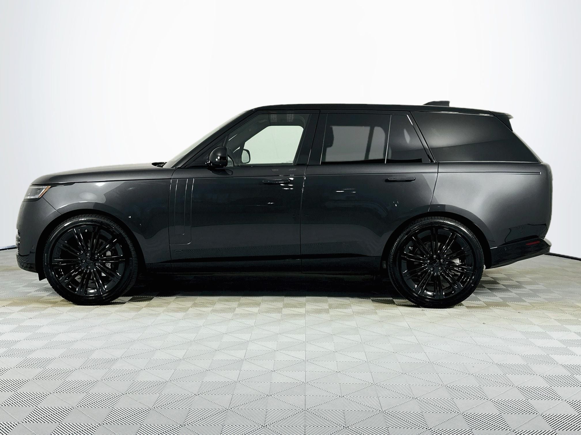 2026 Land Rover Range Rover SE