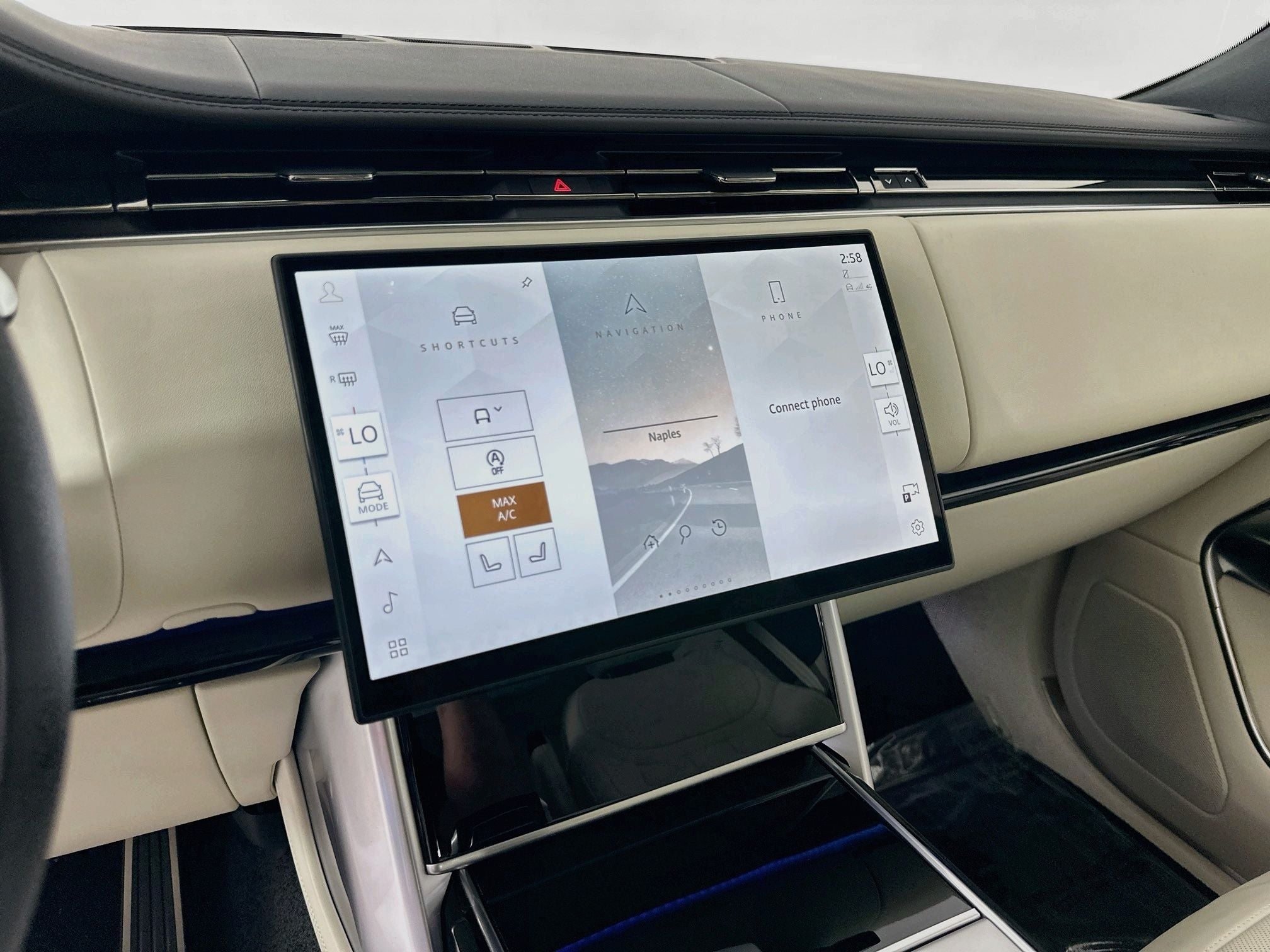 2026 Land Rover Range Rover SE