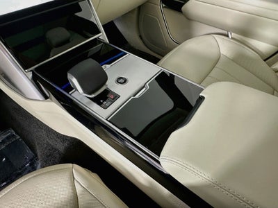 2026 Land Rover Range Rover SE