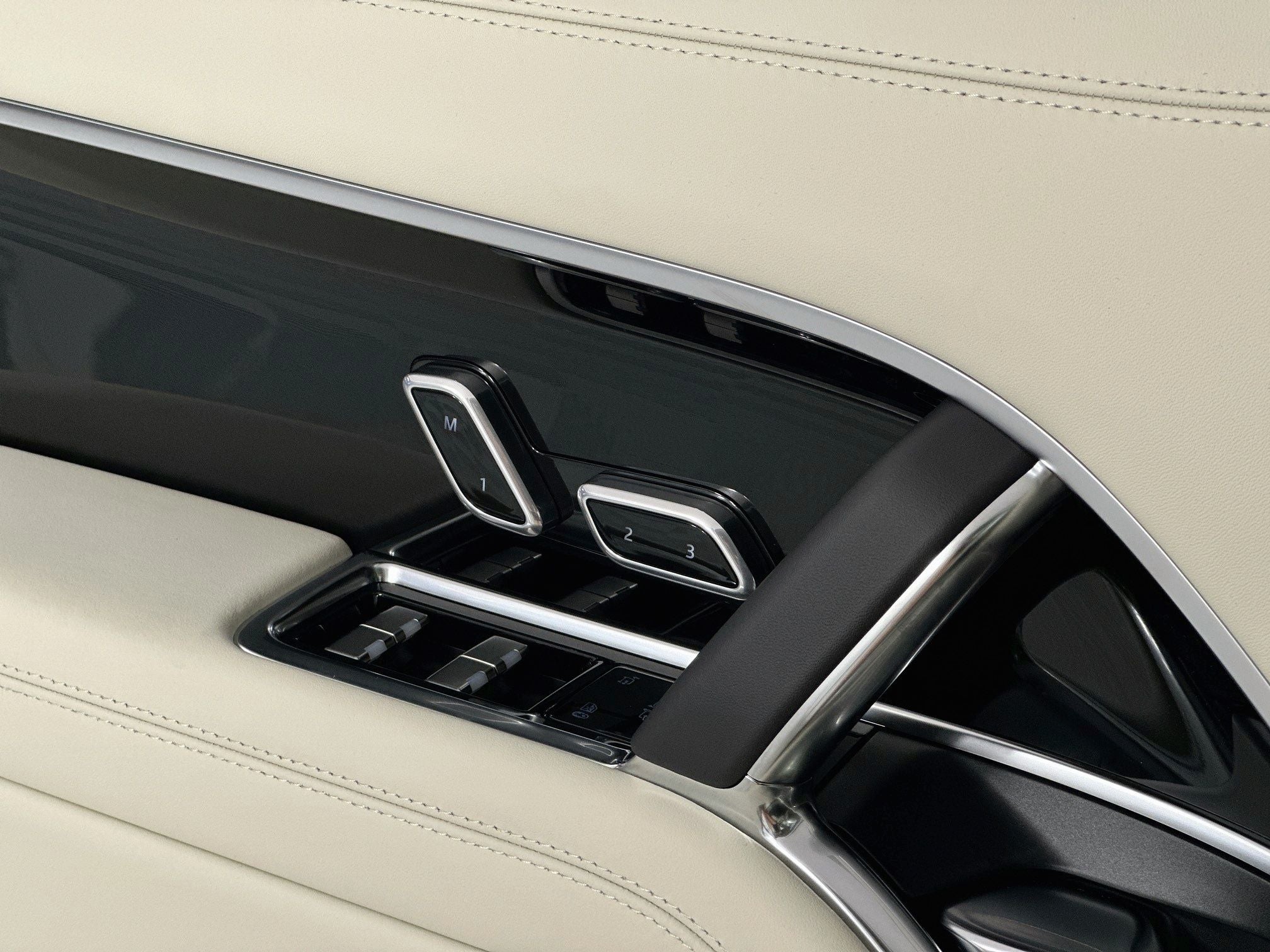 2026 Land Rover Range Rover SE