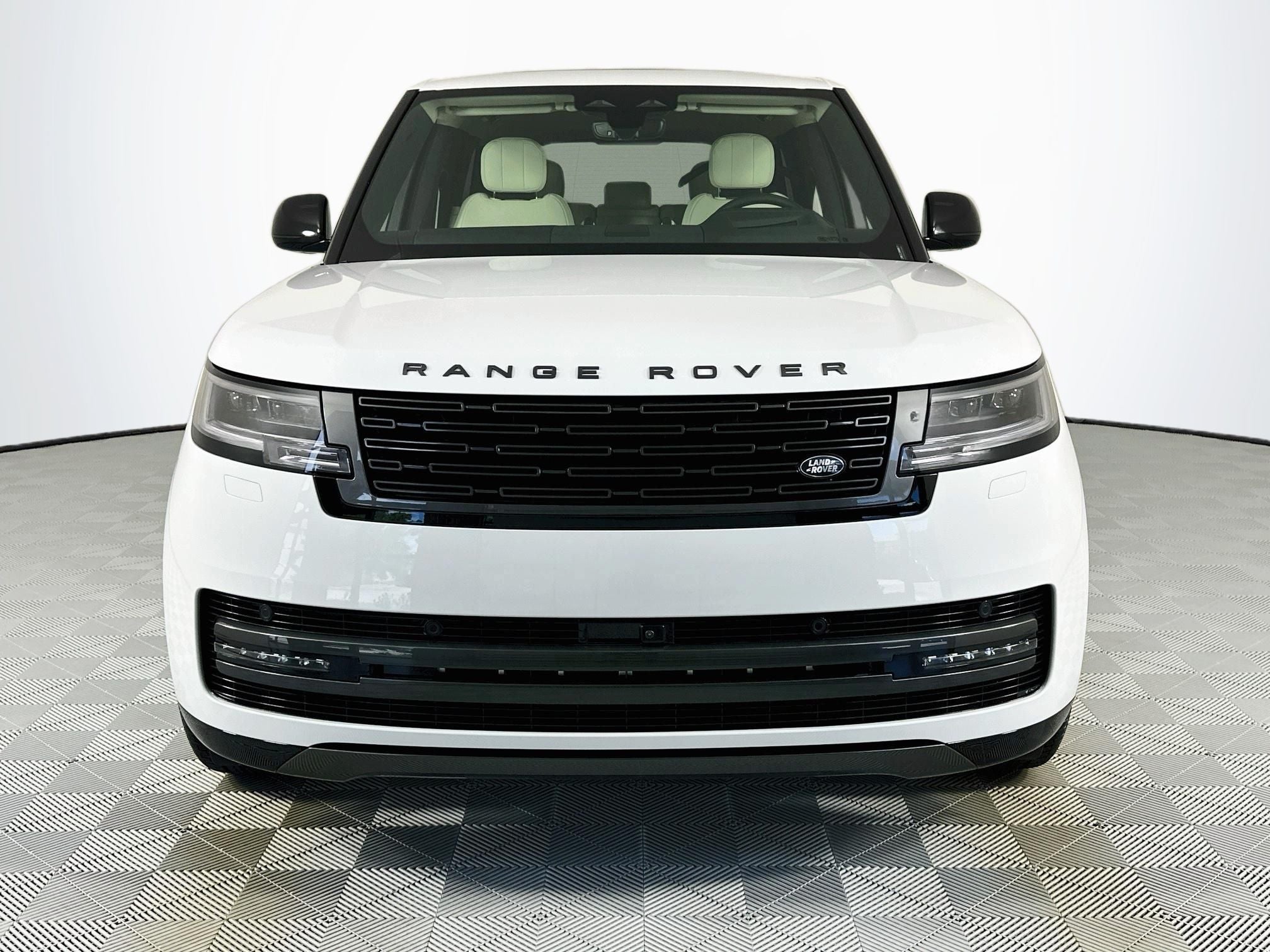 2026 Land Rover Range Rover SE