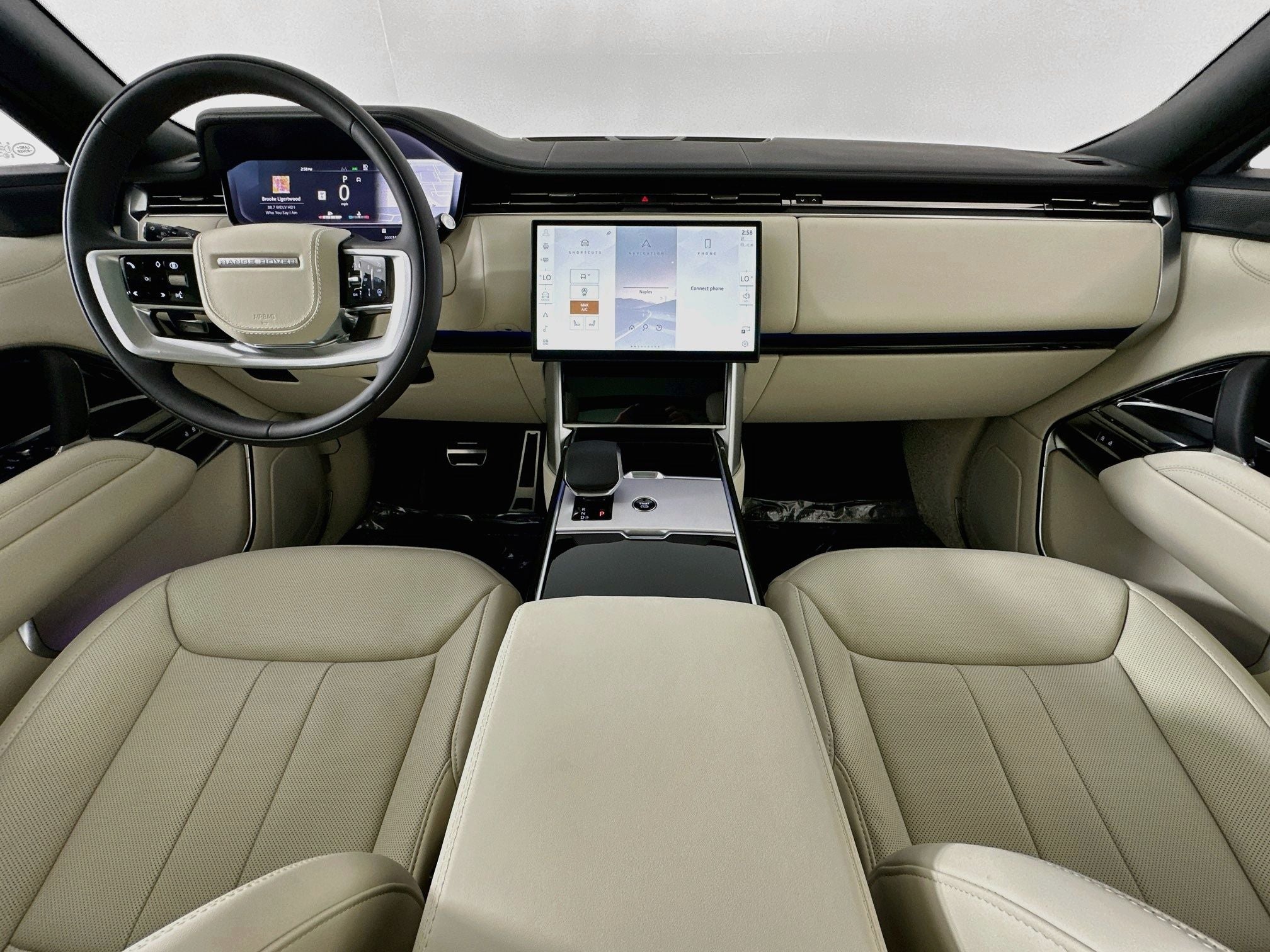 2026 Land Rover Range Rover SE