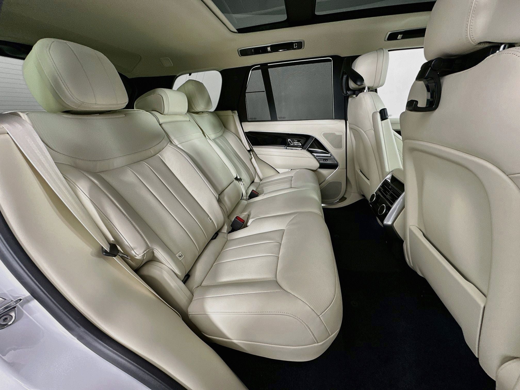 2026 Land Rover Range Rover SE