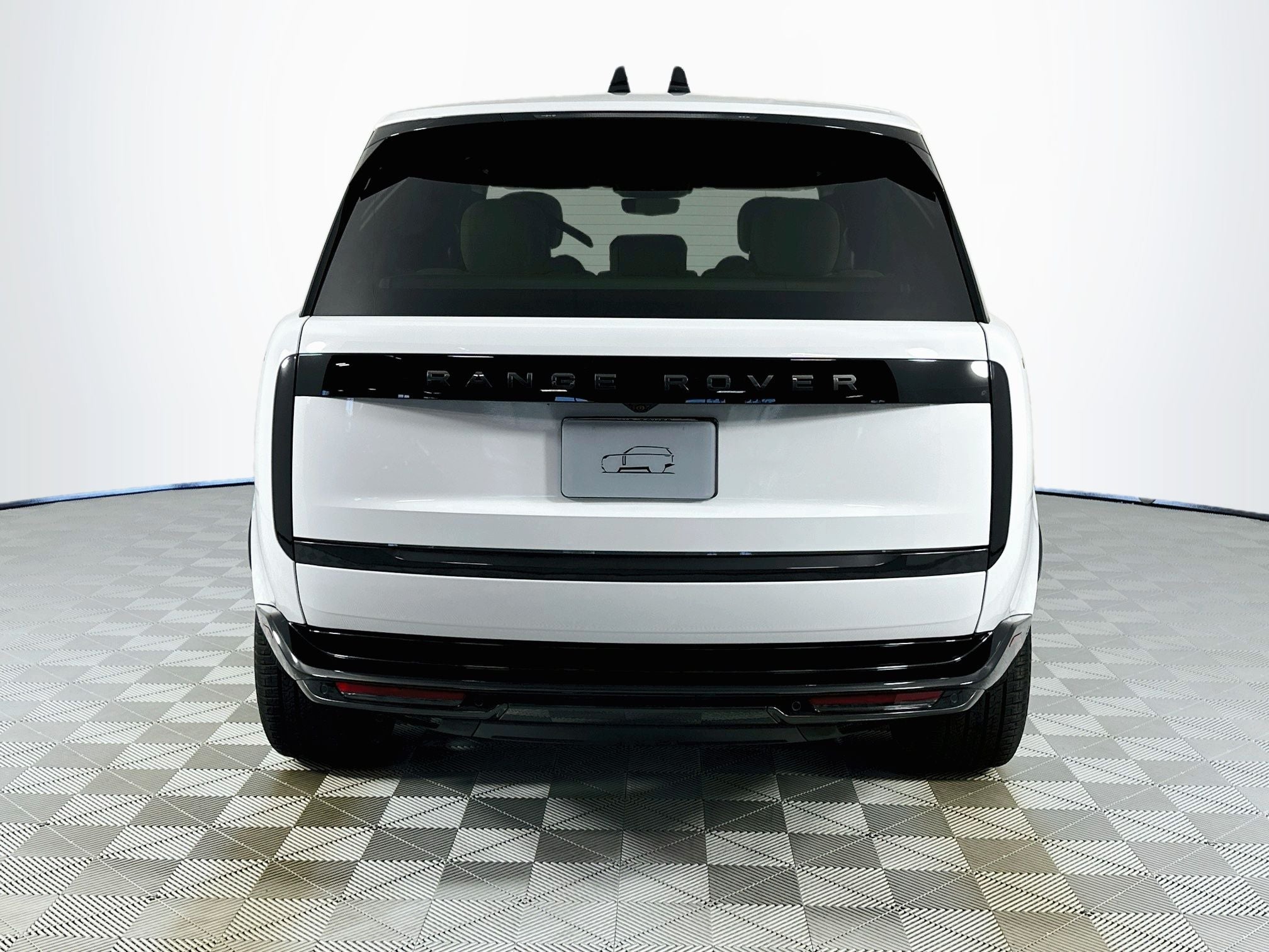 2026 Land Rover Range Rover SE