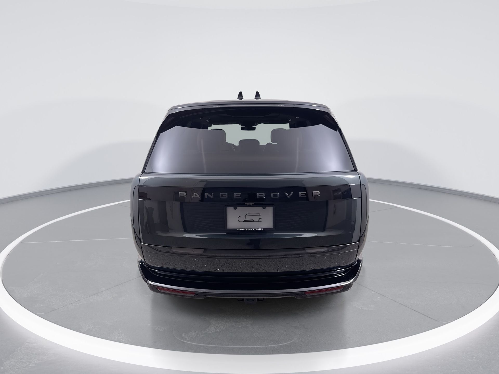 2026 Land Rover Range Rover SE